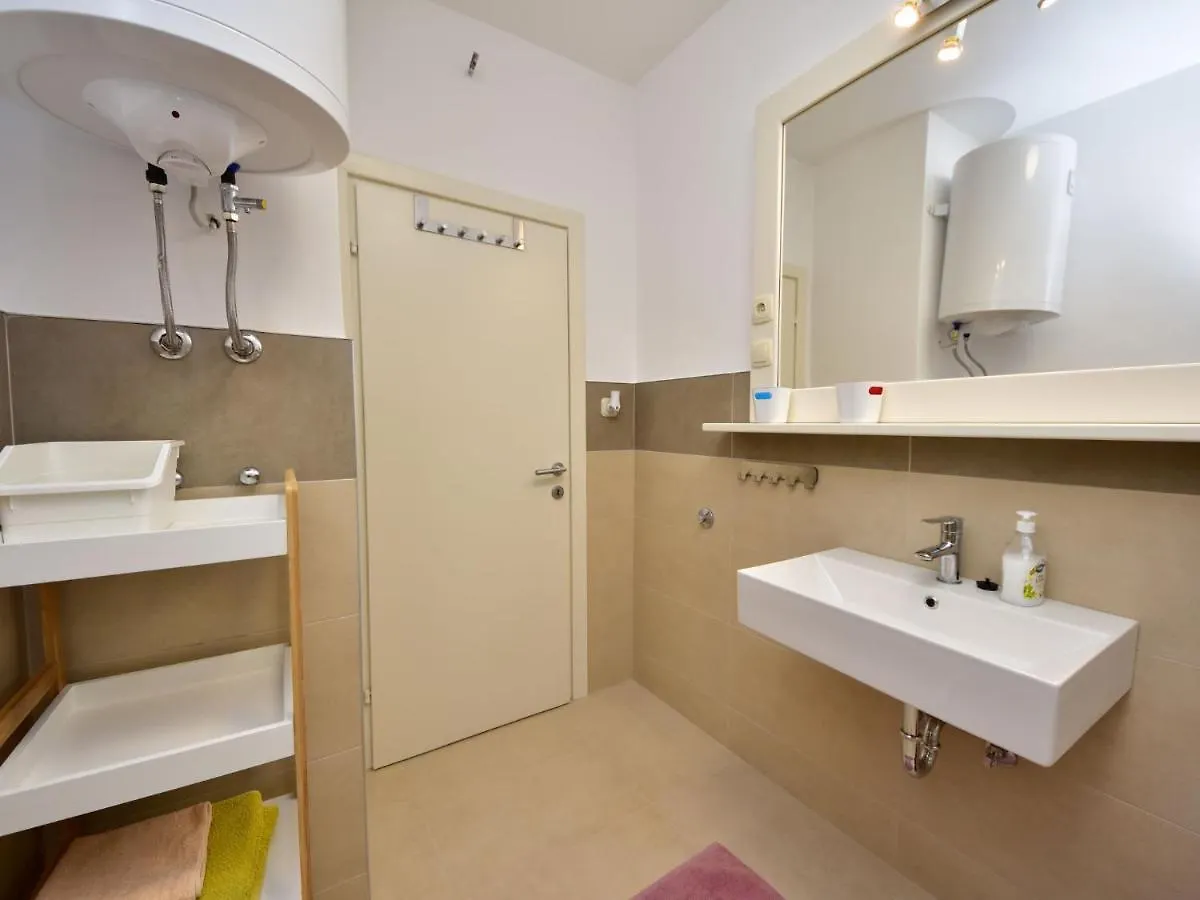 Holiday Home Kate By Interhome Obrovac